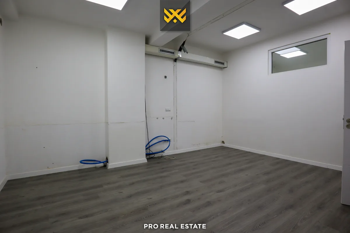 Lokal / Zyrë 140m² me #QIRA në Aktash