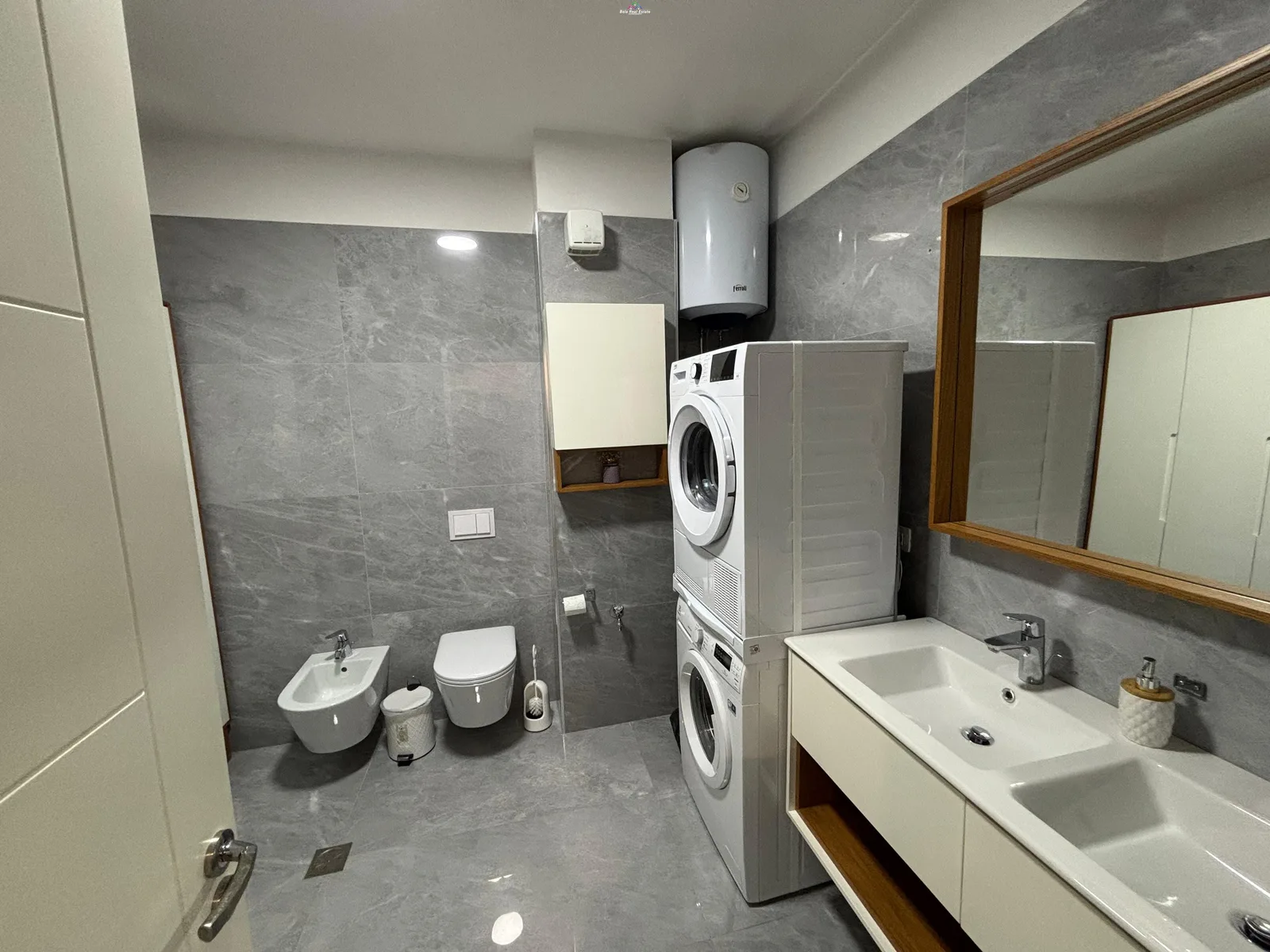 Garsoniere Me Qera tek Vilat Gjermane (ID BG177) Tirane