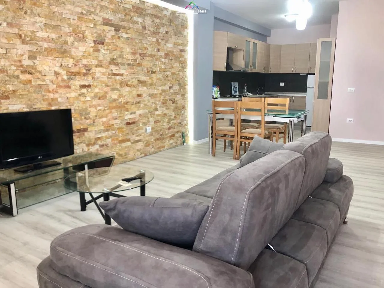 Apartament Me Qera 2+1 Tek Rruga Kavajes (ID B2201060) Tirane​