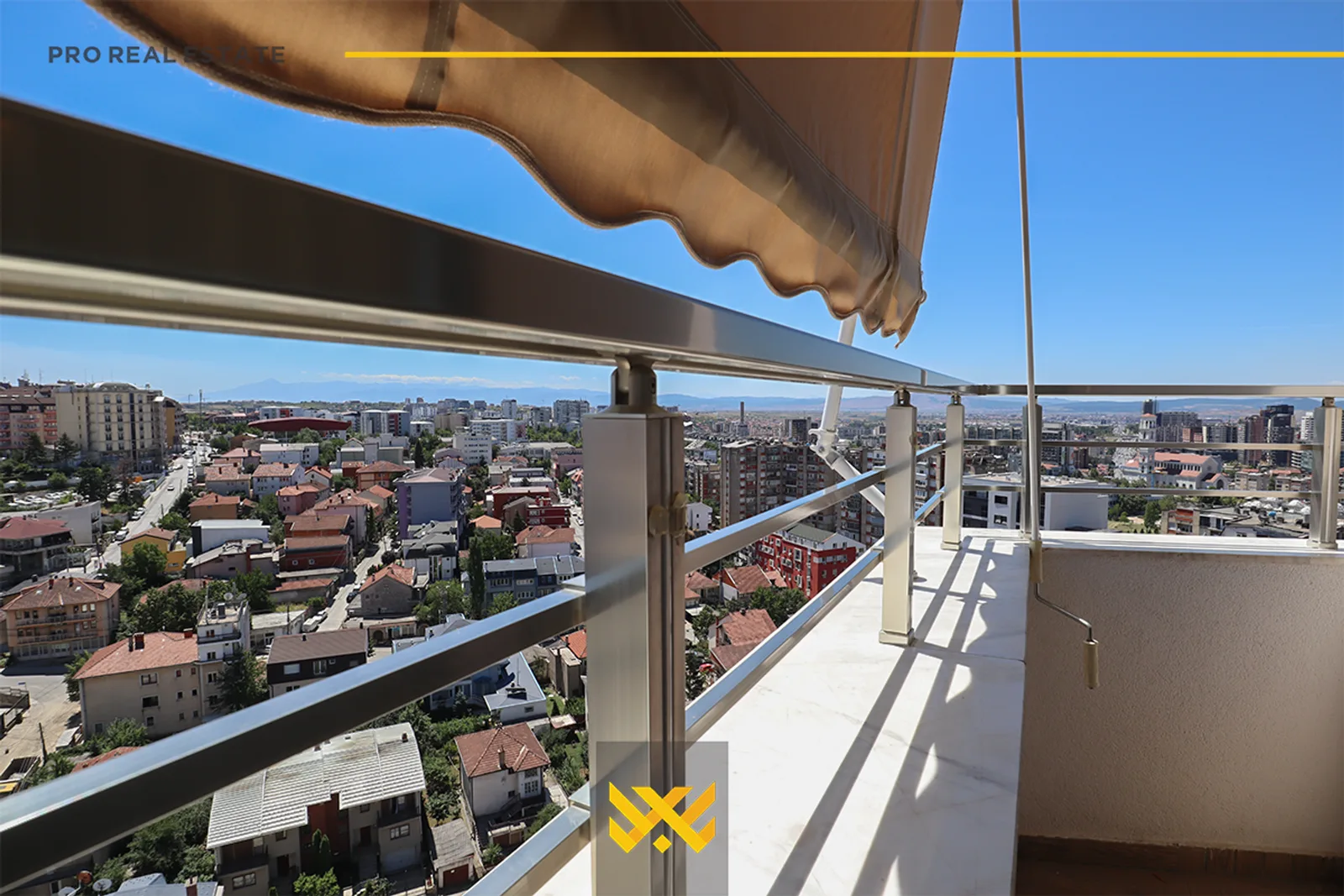 Penthouse 159m² + 130m² për #SHITJE në Aktash