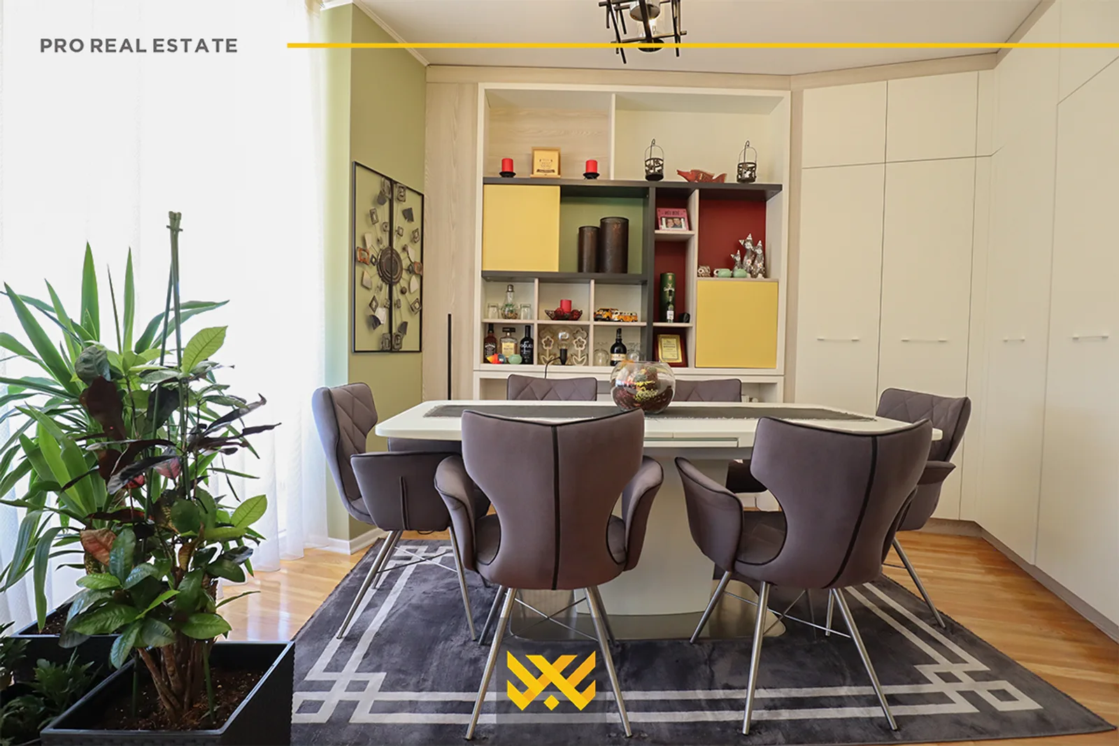 Penthouse 159m² + 130m² për #SHITJE në Aktash