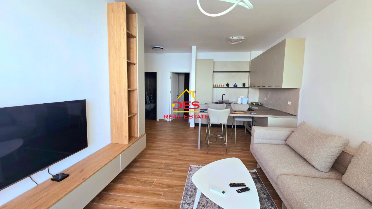SHITET APARTAMENT LUKSOZ 1+1 NË UJË TË FTOHTË, VLORË. 📍 Pranë Marina Bay