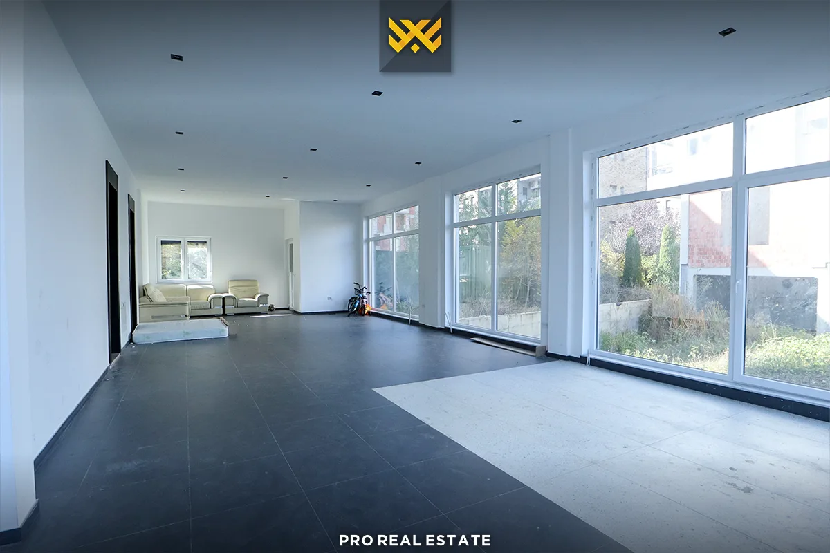 Lokal 137m² me #QIRA në Dragodan