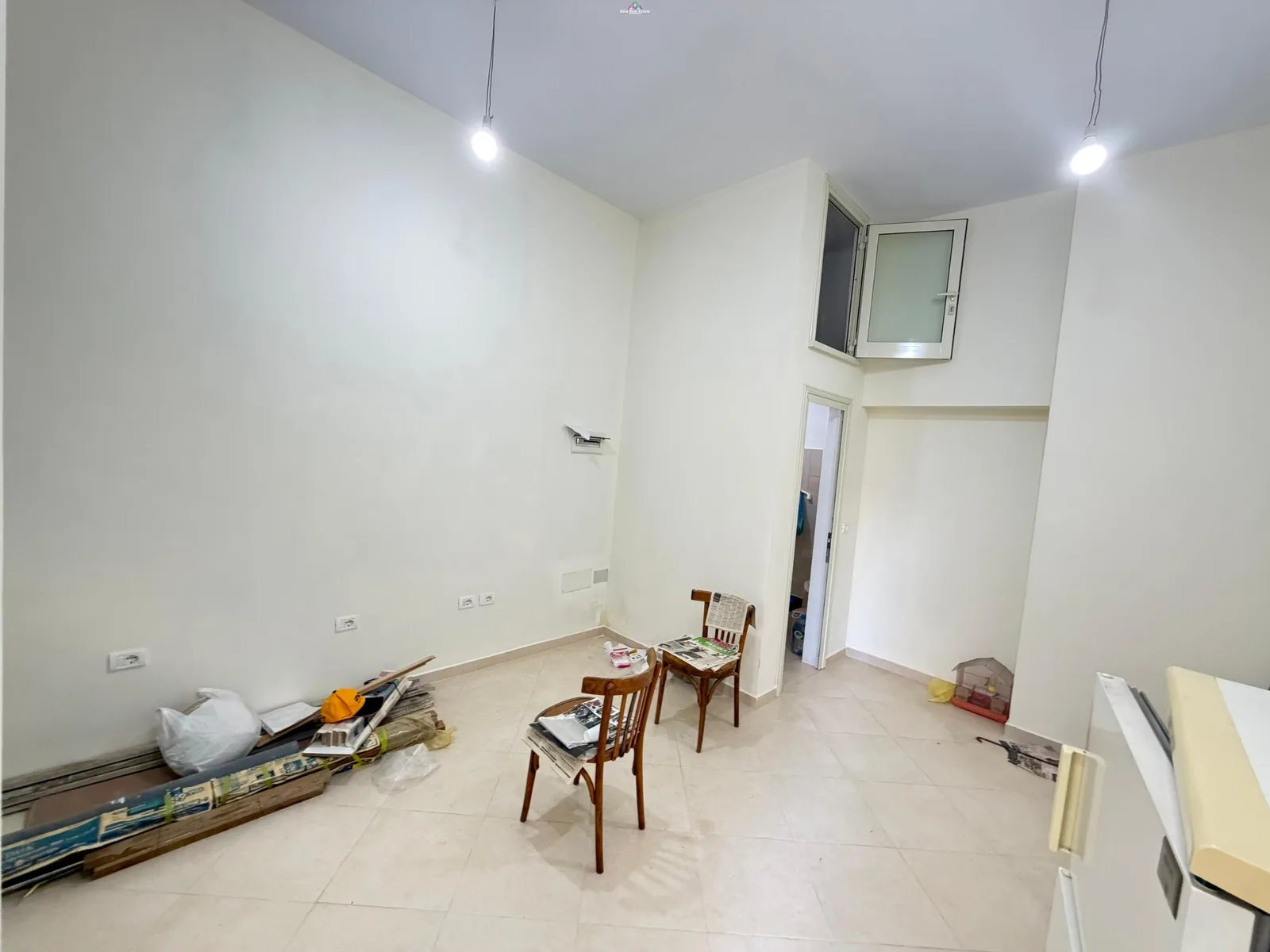 Dyqan Me Qera Tek Ish Tregu Elektrik (ID BD21859) Tirane