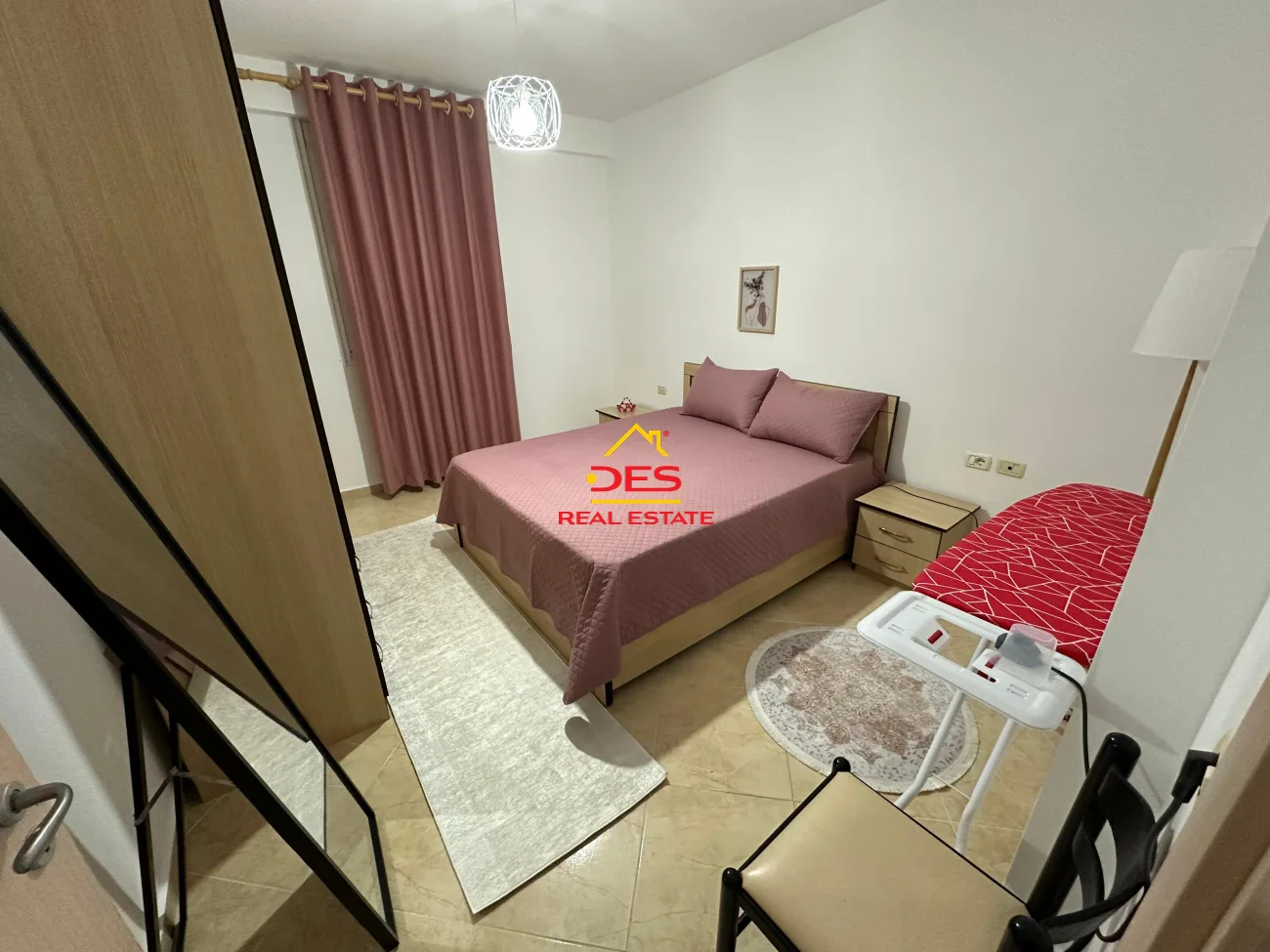JEPET ME QIRA APARTAMENT 1+1 NË LUNGOMARE,VLORË. 📍 Pranë Hanover