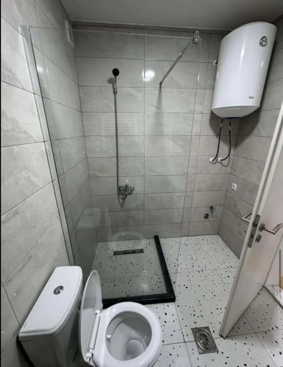 Banesë me qira 2+1 në Fushë Kosovë