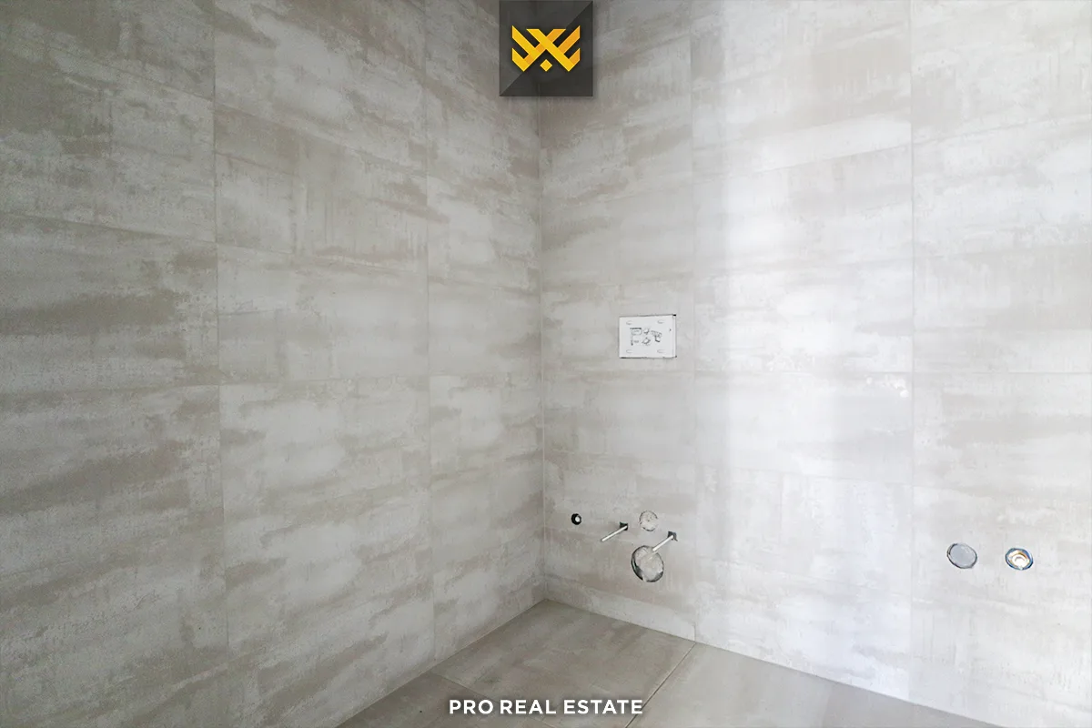 Lokal 113m² për #SHITJE në Veternik