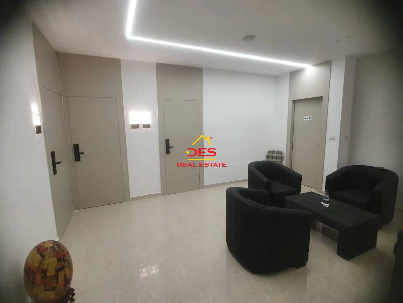 Jepet me qira – hotel afër muradies, vlore