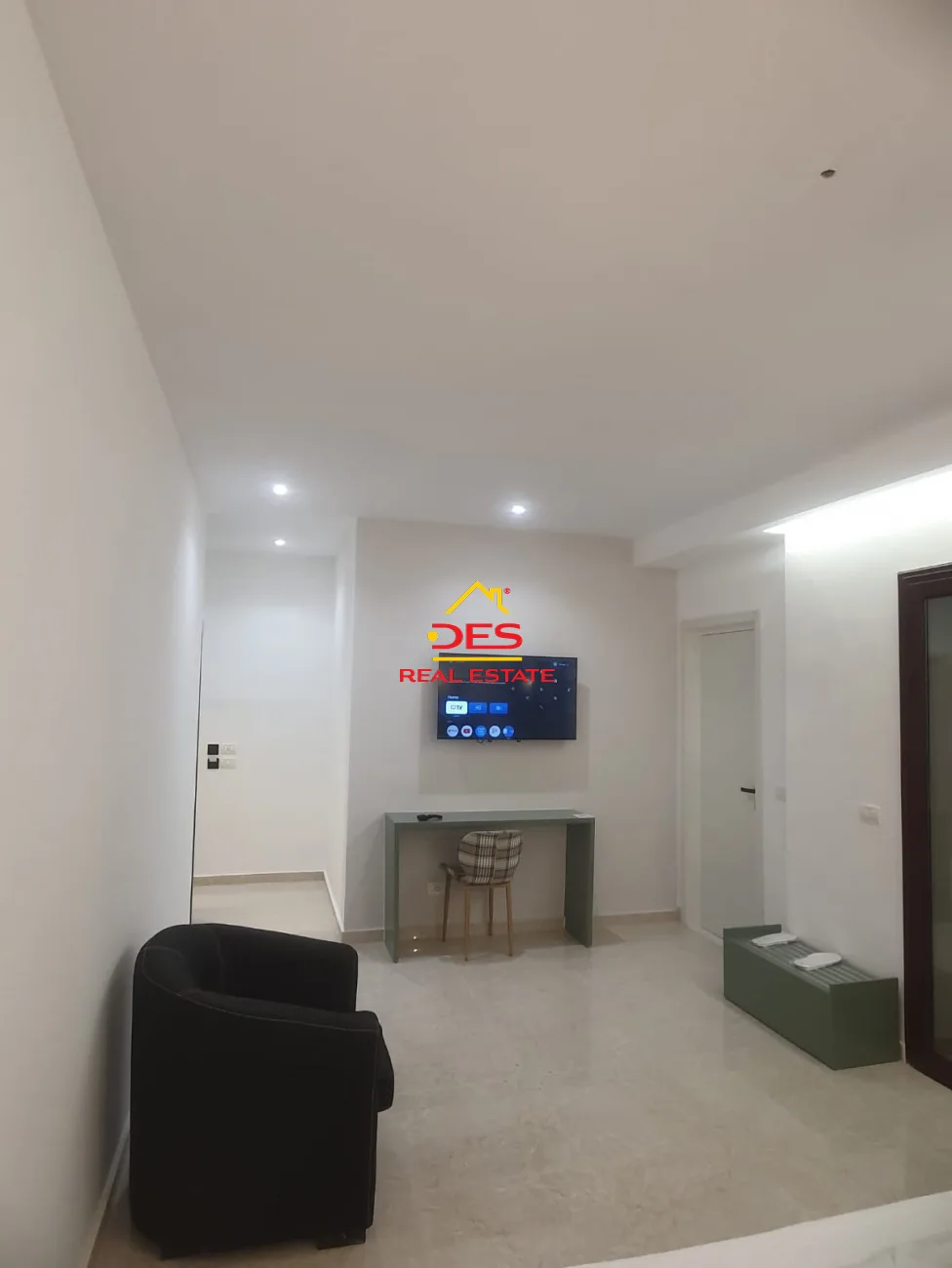 Jepet me qira – hotel afër muradies, vlore