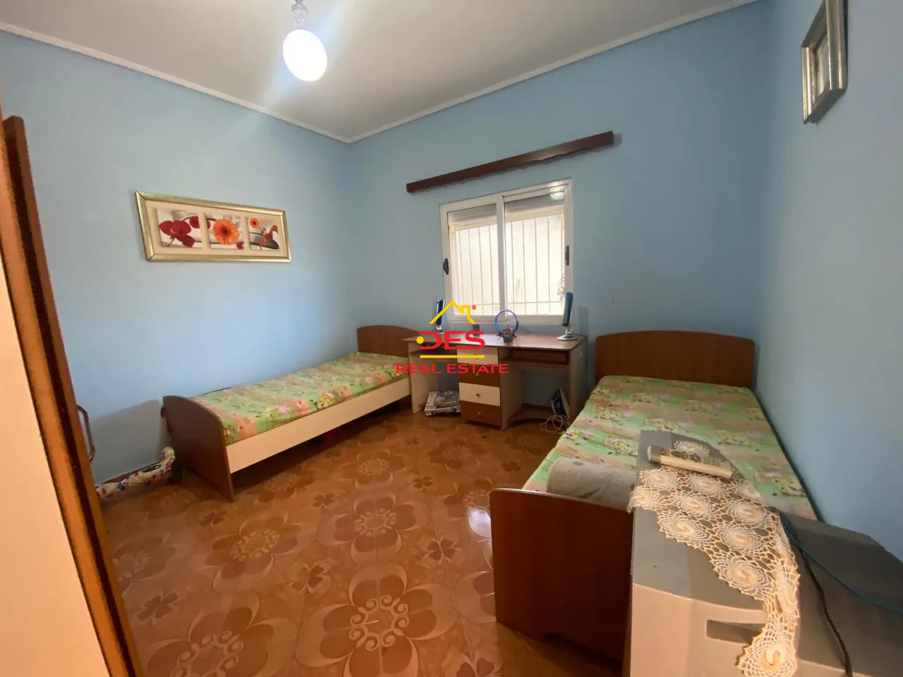 Shitet shtëpi private pranë paraburgimit,vlorë