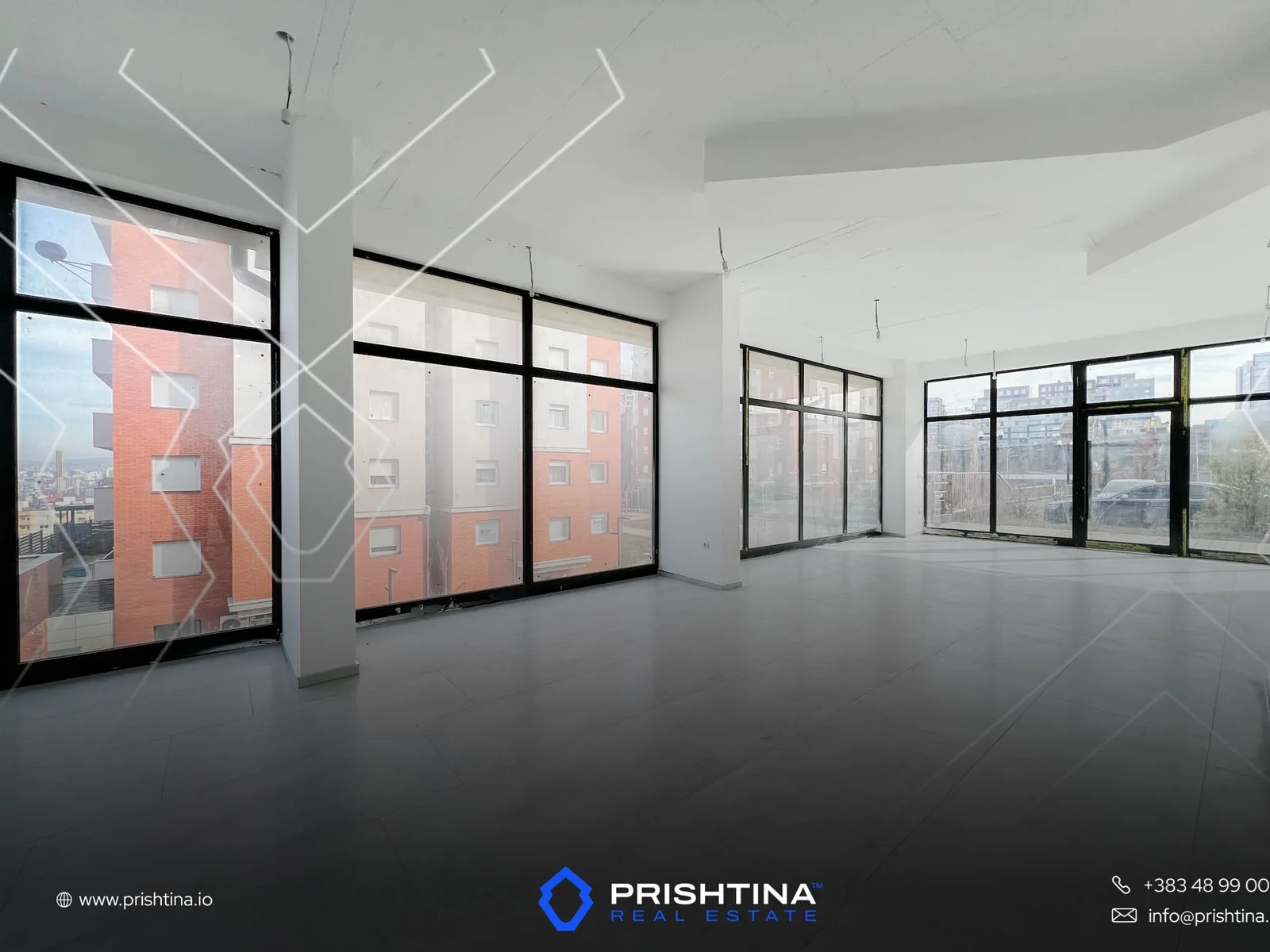 Lokal me qira 107m² në Emshir