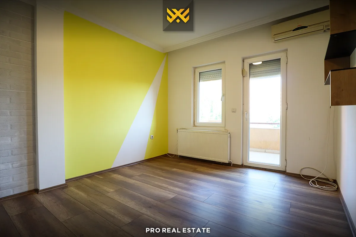 Shtëpi - Zyrë 350m² me #QIRA në Bregun e Diellit