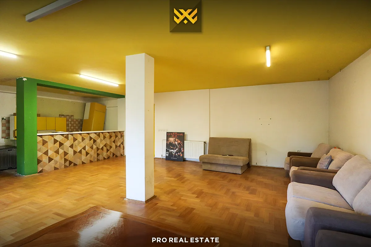 Shtëpi - Zyrë 350m² me #QIRA në Bregun e Diellit