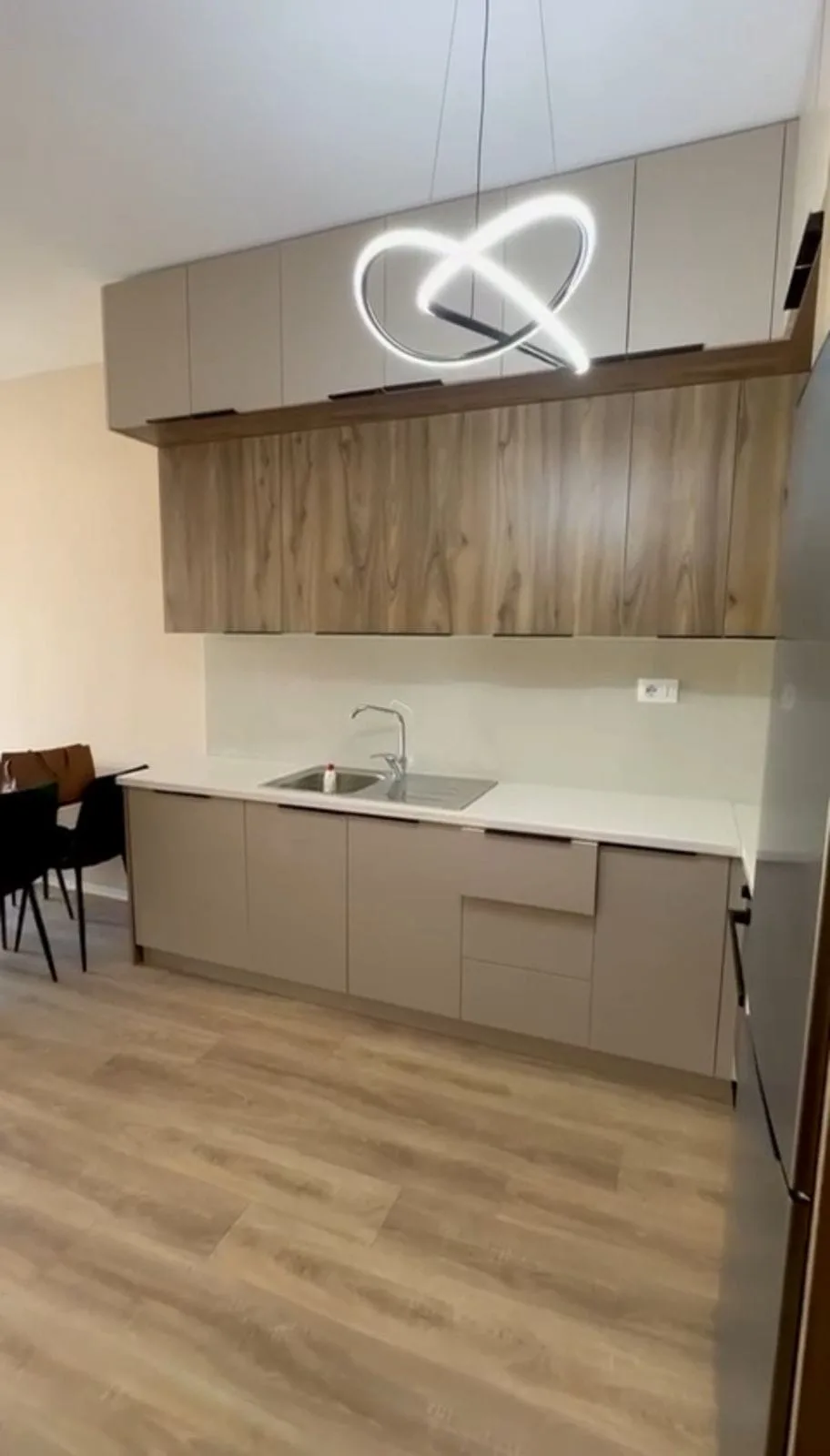 Apartament Me Qera 1+1 Tek Rruga e Kavajes (ID B2201359) Tirane