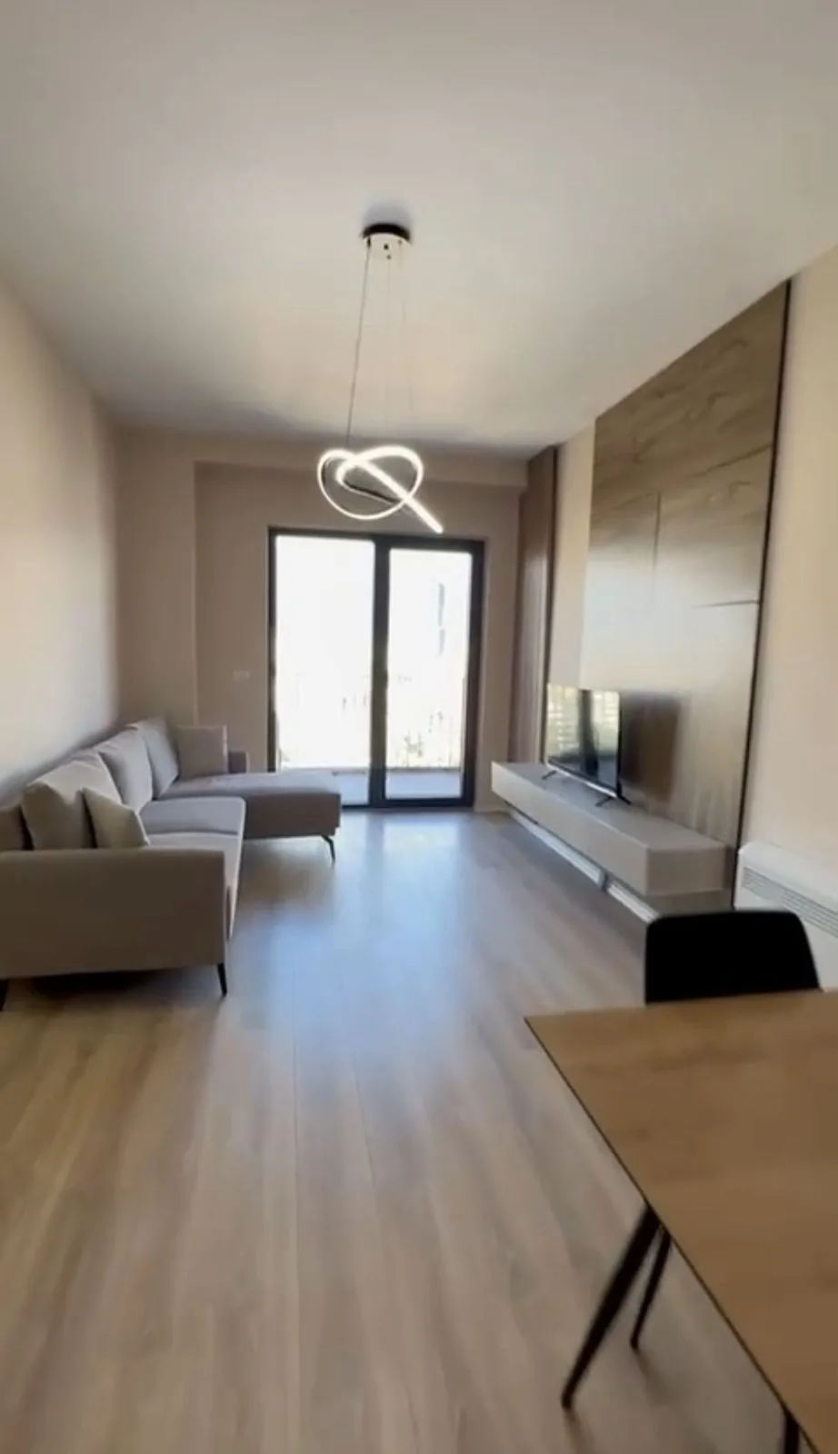 Apartament Me Qera 1+1 Tek Rruga e Kavajes (ID B2201359) Tirane