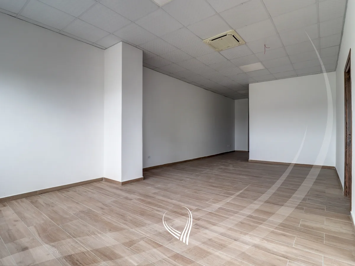 Zyre me 2 dhoma pune me qira në lagjen Prishtina e Re – Pallati i Avokatëve