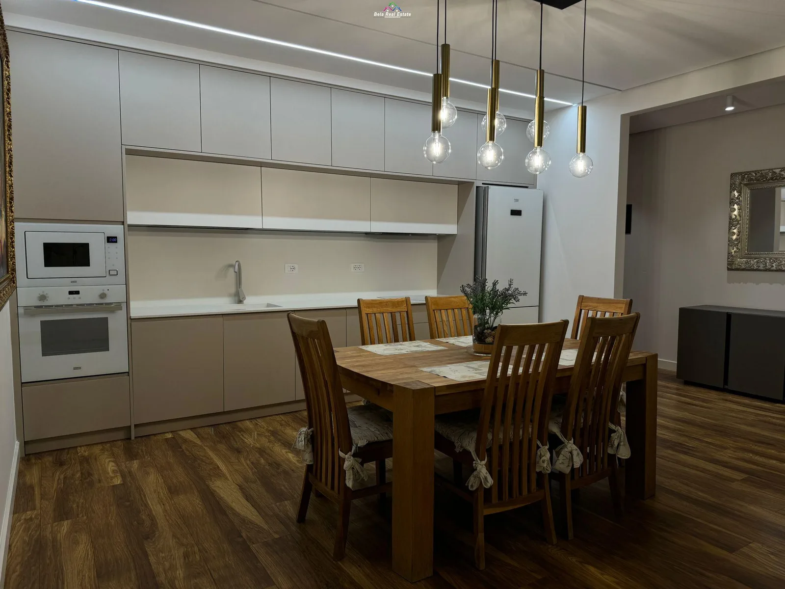 Apartament Me Qera 2+1 ne Bllok (ID B2201073) Tirane.