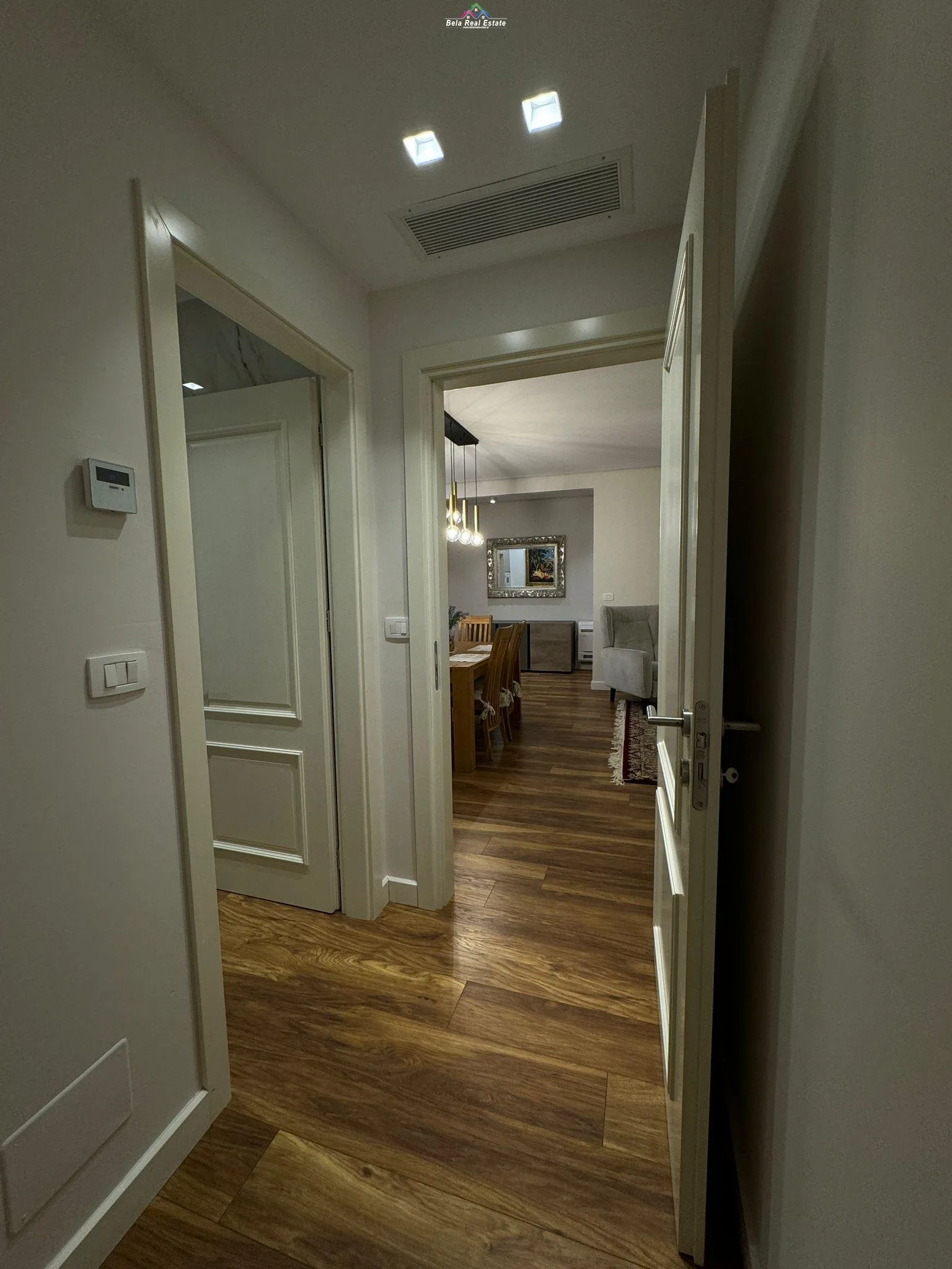 Apartament Me Qera 2+1 ne Bllok (ID B2201073) Tirane.