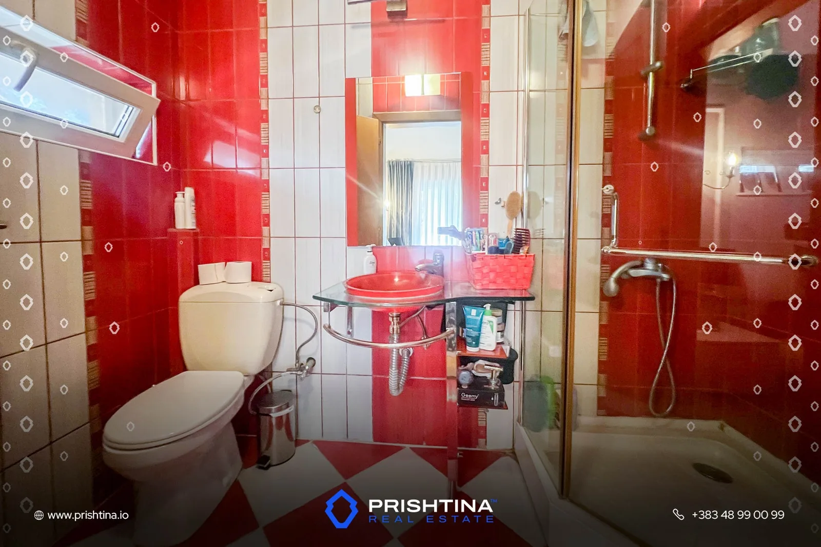 Shtëpi me qira 300m² te Mati 1