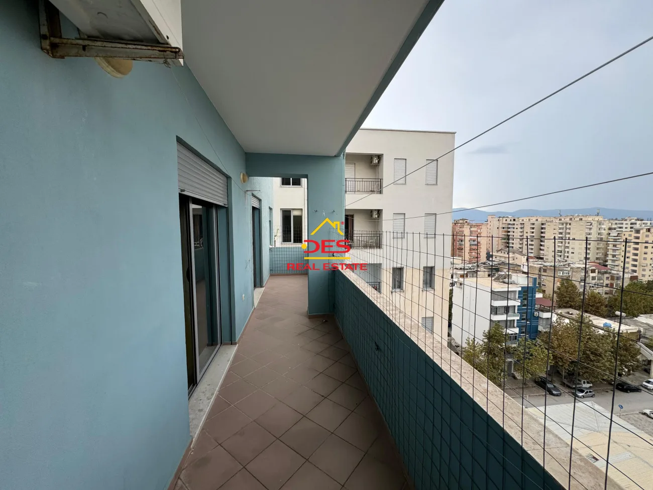 Jepet me qira apartament 2+1+2 te `ish kombinati i peshkut vlorë