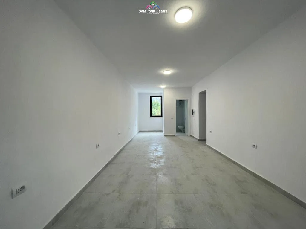 Zyre me Qera tek Bulevardi Bajram Curri (ID BZ2752) Tirane