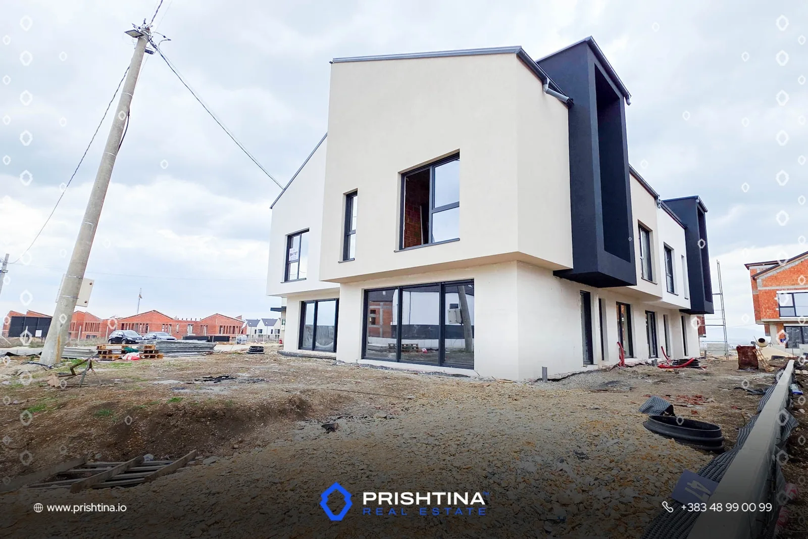 Shtëpi në shitje 210m² te Qëndresa e Re