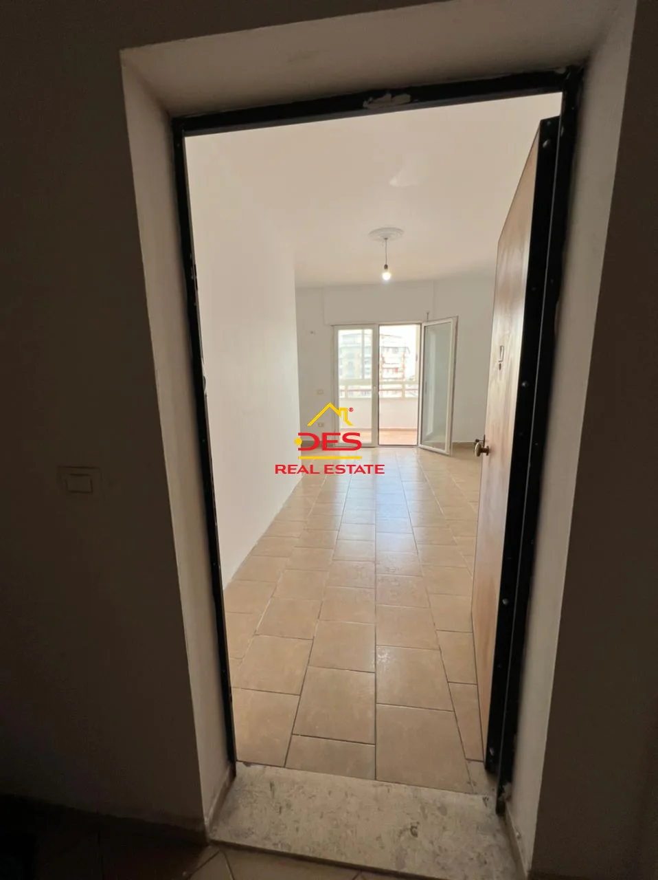 Shitet apartament 1+1 në transballkanike,vlorë. 📍 pranë colosseo bar