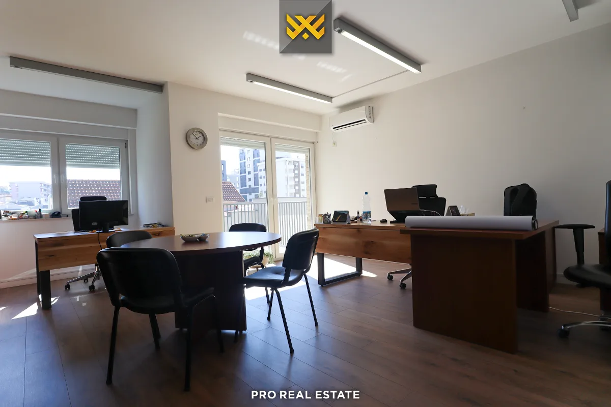 Banesë / Zyrë 98.5m² + 95.8m² për #SHITJE në Aktash