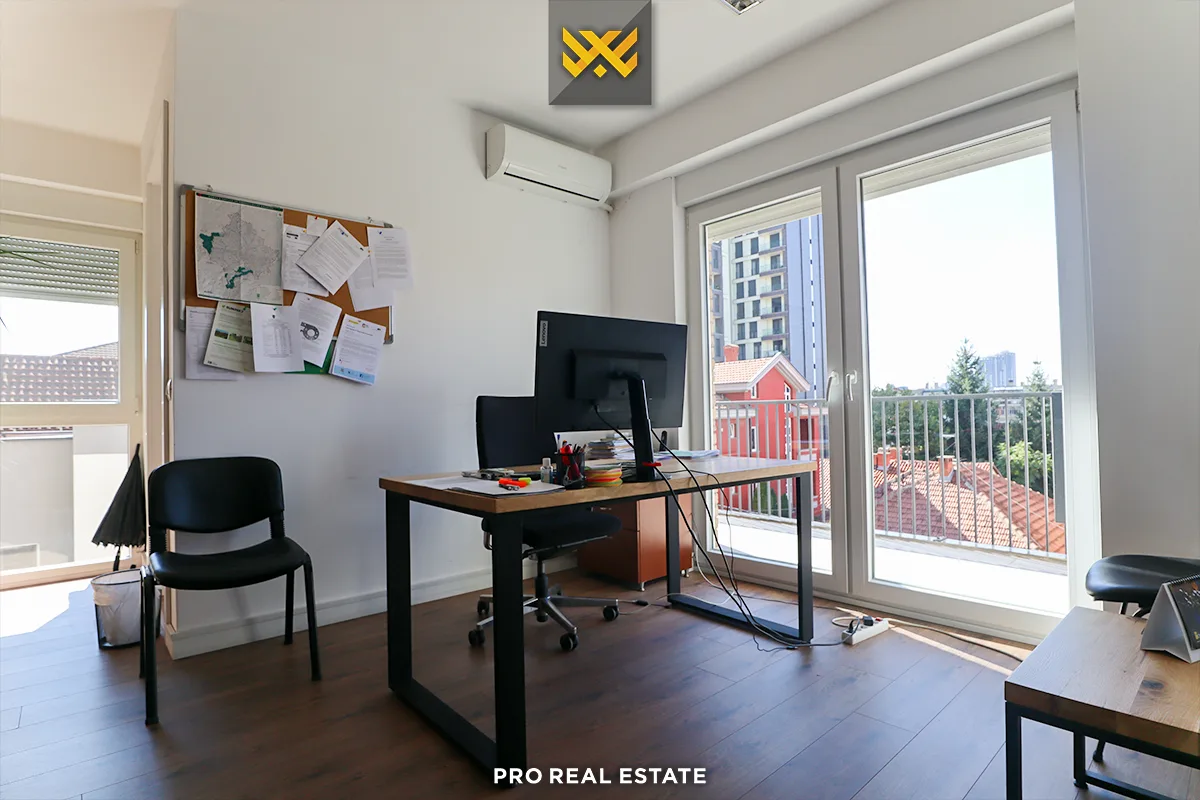 Banesë / Zyrë 98.5m² + 95.8m² për #SHITJE në Aktash