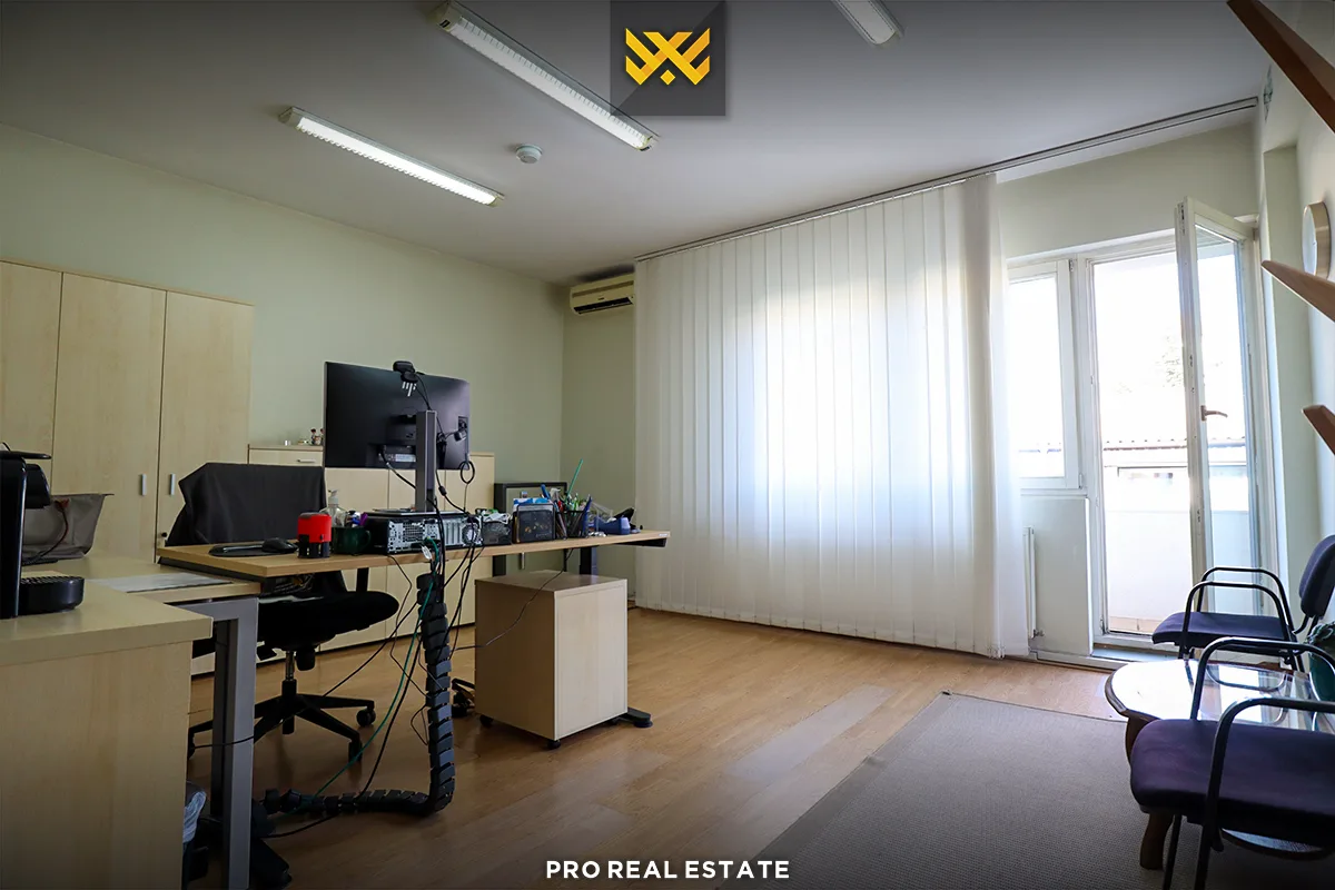 Shtëpi - Zyrë 400m² me #QIRA në Pejton