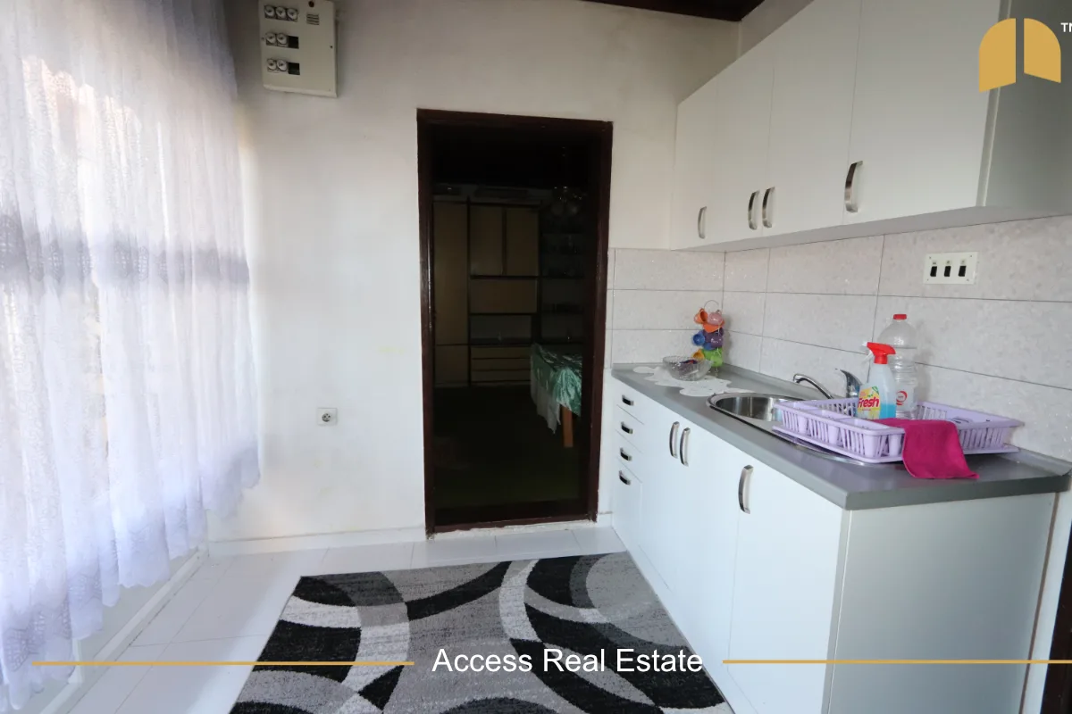 Shtëpi në SHITJE – 300m² në 1.86 Ari Truall ( me fletë poseduese) – Xhamia e Llapit
