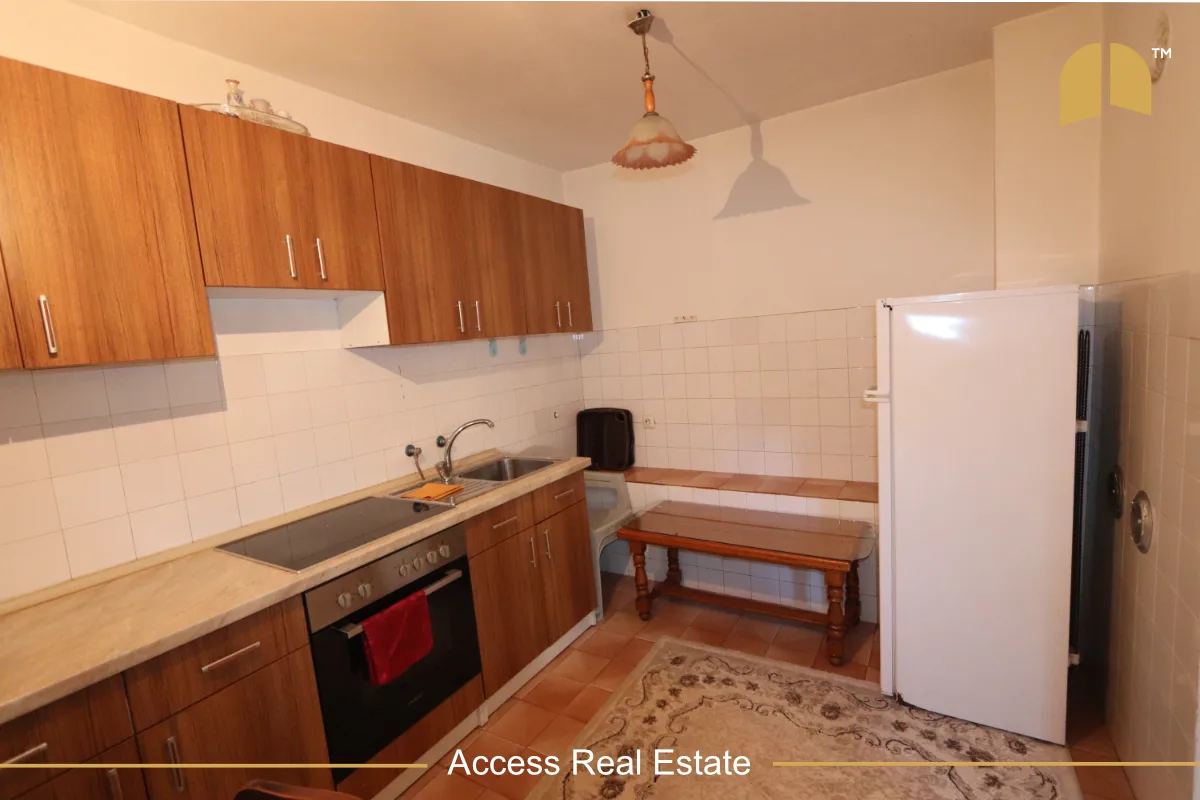 Shtëpi në SHITJE – 300m² në 1.86 Ari Truall ( me fletë poseduese) – Xhamia e Llapit