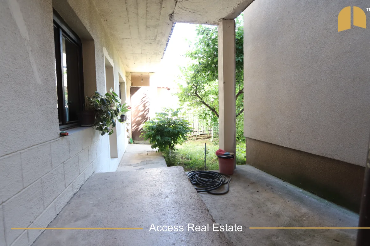Shtëpi në SHITJE – 300m² në 1.86 Ari Truall ( me fletë poseduese) – Xhamia e Llapit