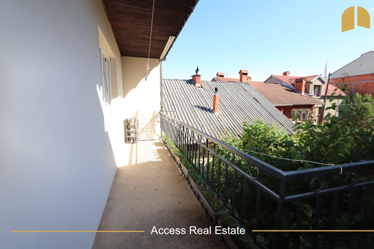 Shtëpi në SHITJE – 300m² në 1.86 Ari Truall ( me fletë poseduese) – Xhamia e Llapit