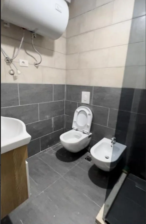 Apartament Me Qera 2+1 ne Shkoze (ID B2201296) Tirane