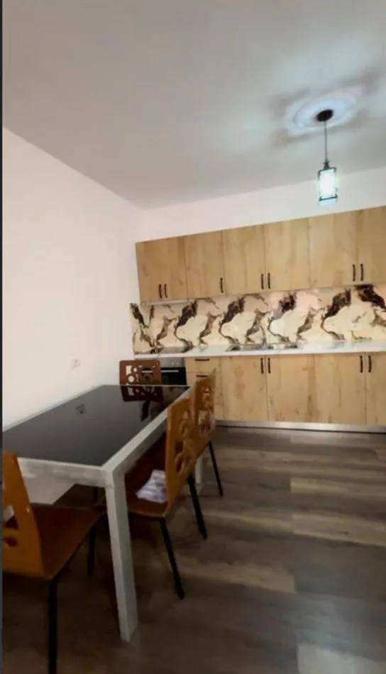 Apartament Me Qera 2+1 ne Shkoze (ID B2201296) Tirane