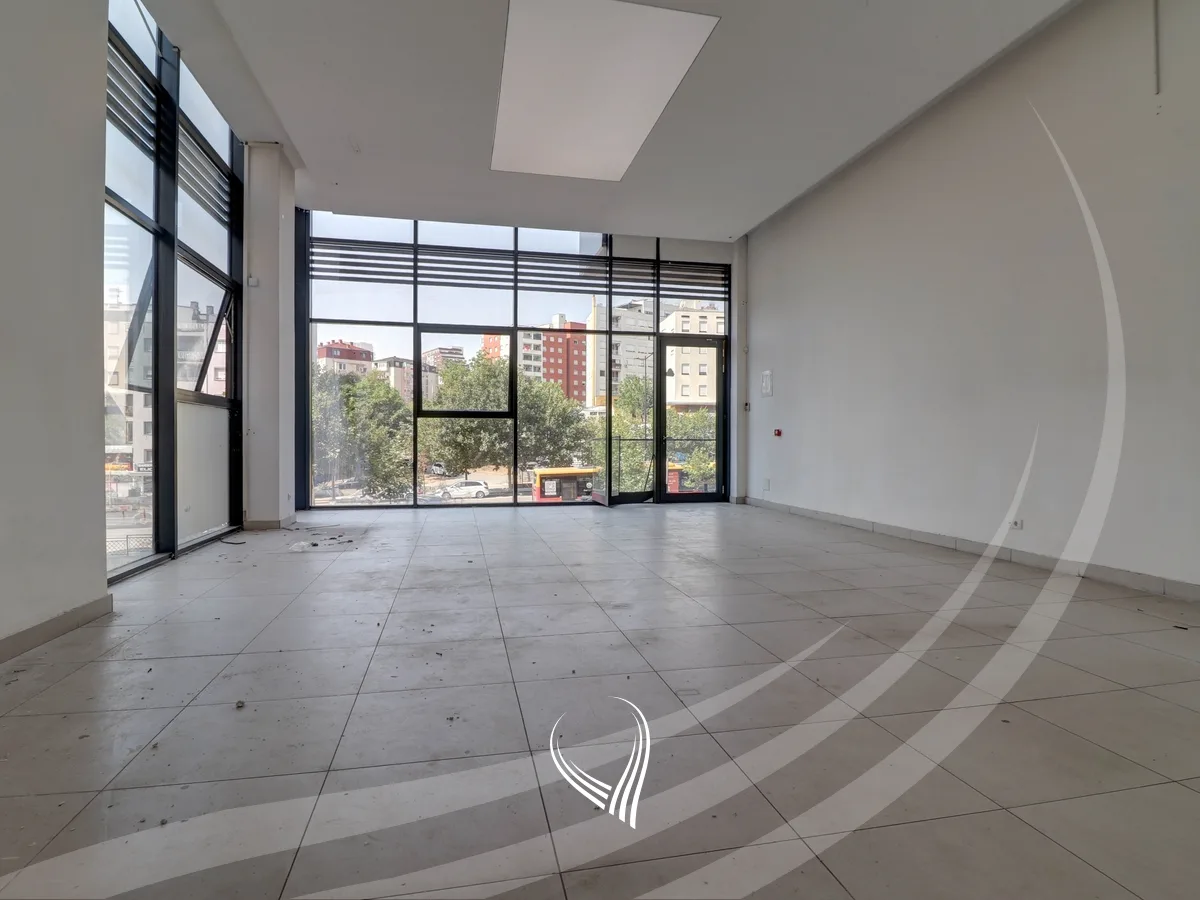 Lokal 74m2 me qira në lagjen Mati 1 – Rruga B