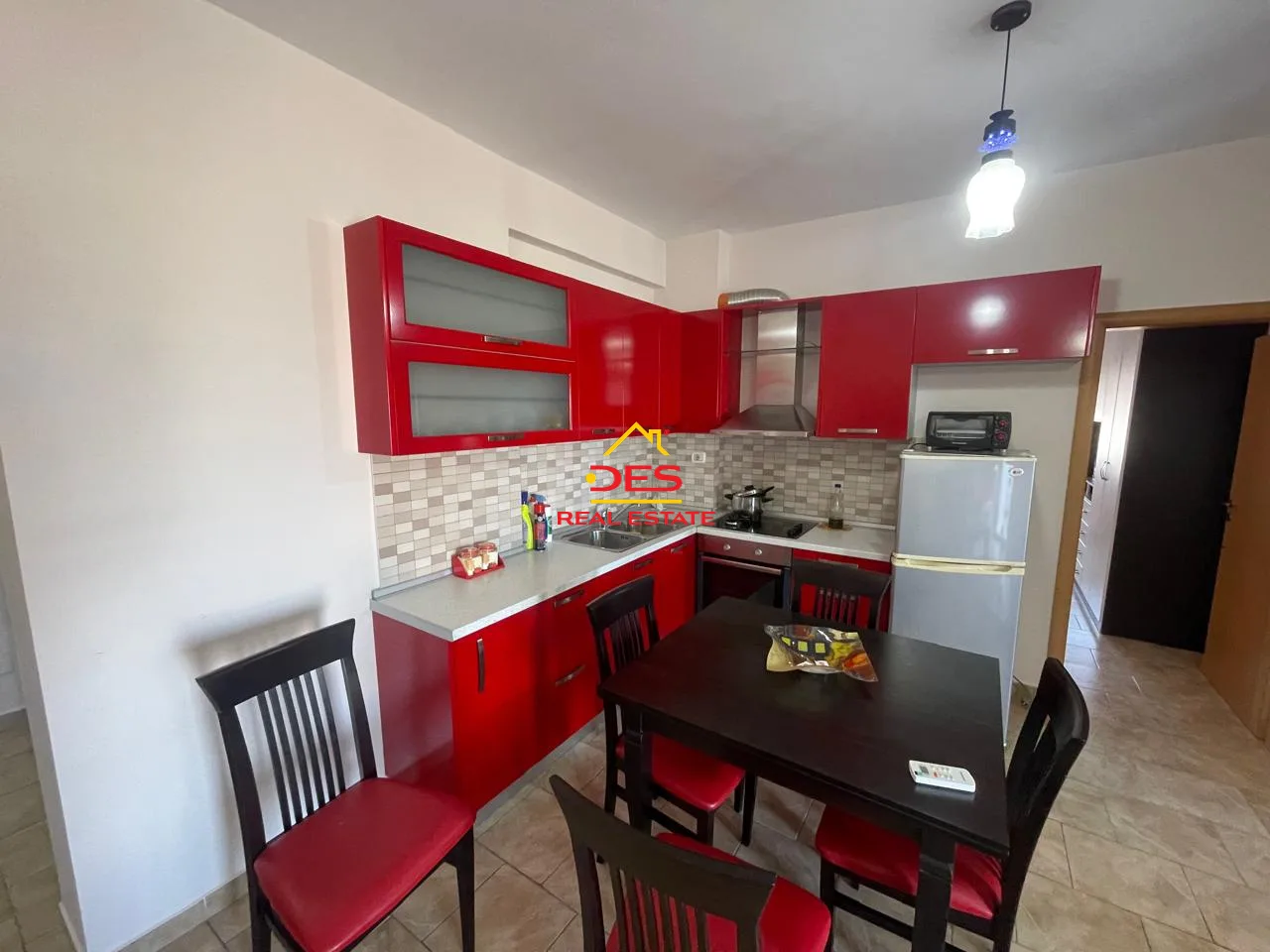 Shitet apartament 2+1 në orikum, vlorë.