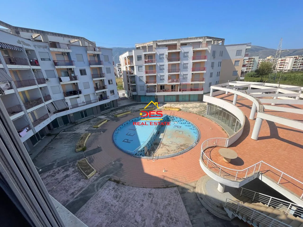 Shitet apartament 2+1 në orikum, vlorë.