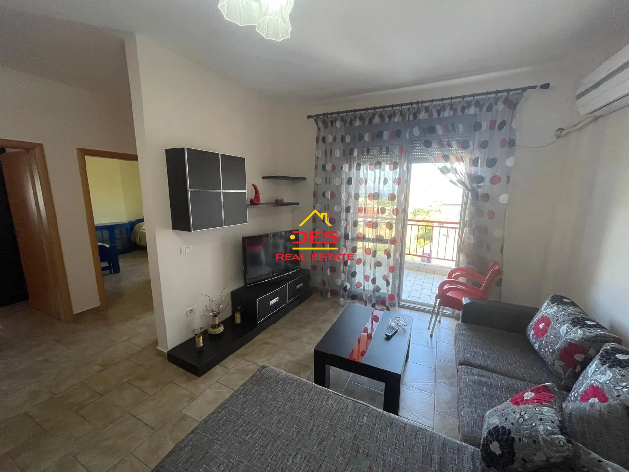 Shitet apartament 2+1 në orikum, vlorë.