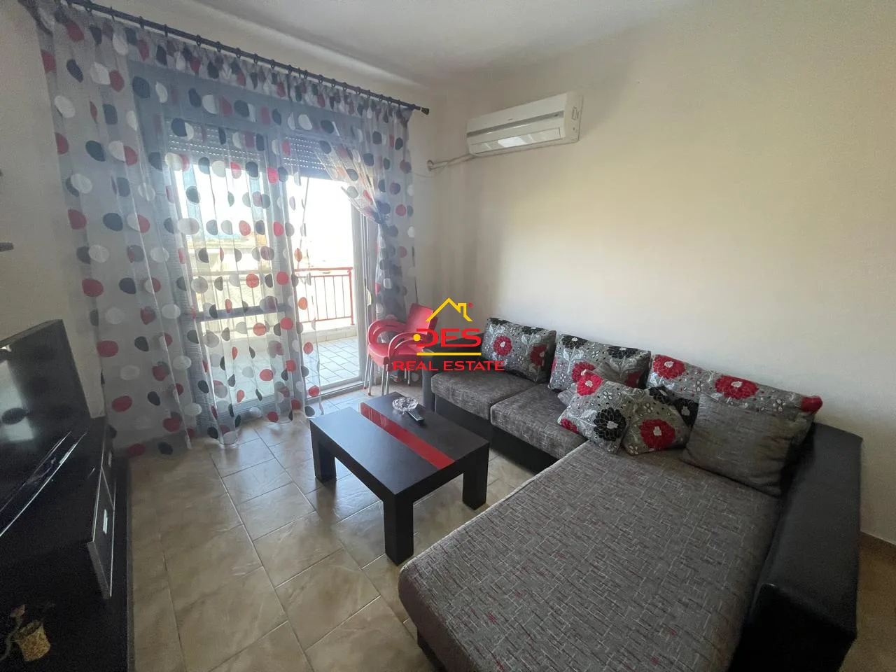 Shitet apartament 2+1 në orikum, vlorë.