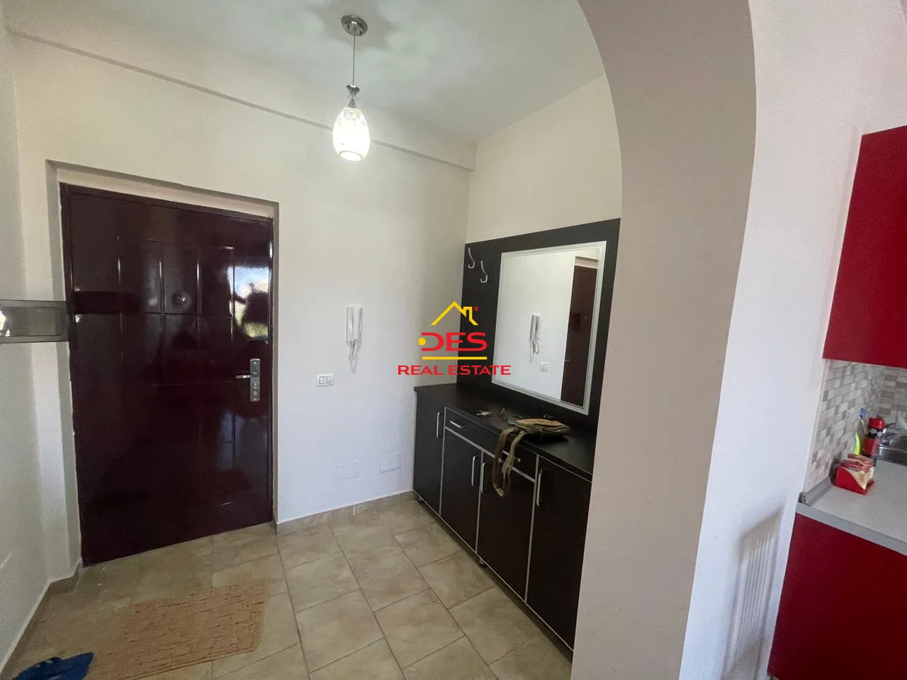 Shitet apartament 2+1 në orikum, vlorë.