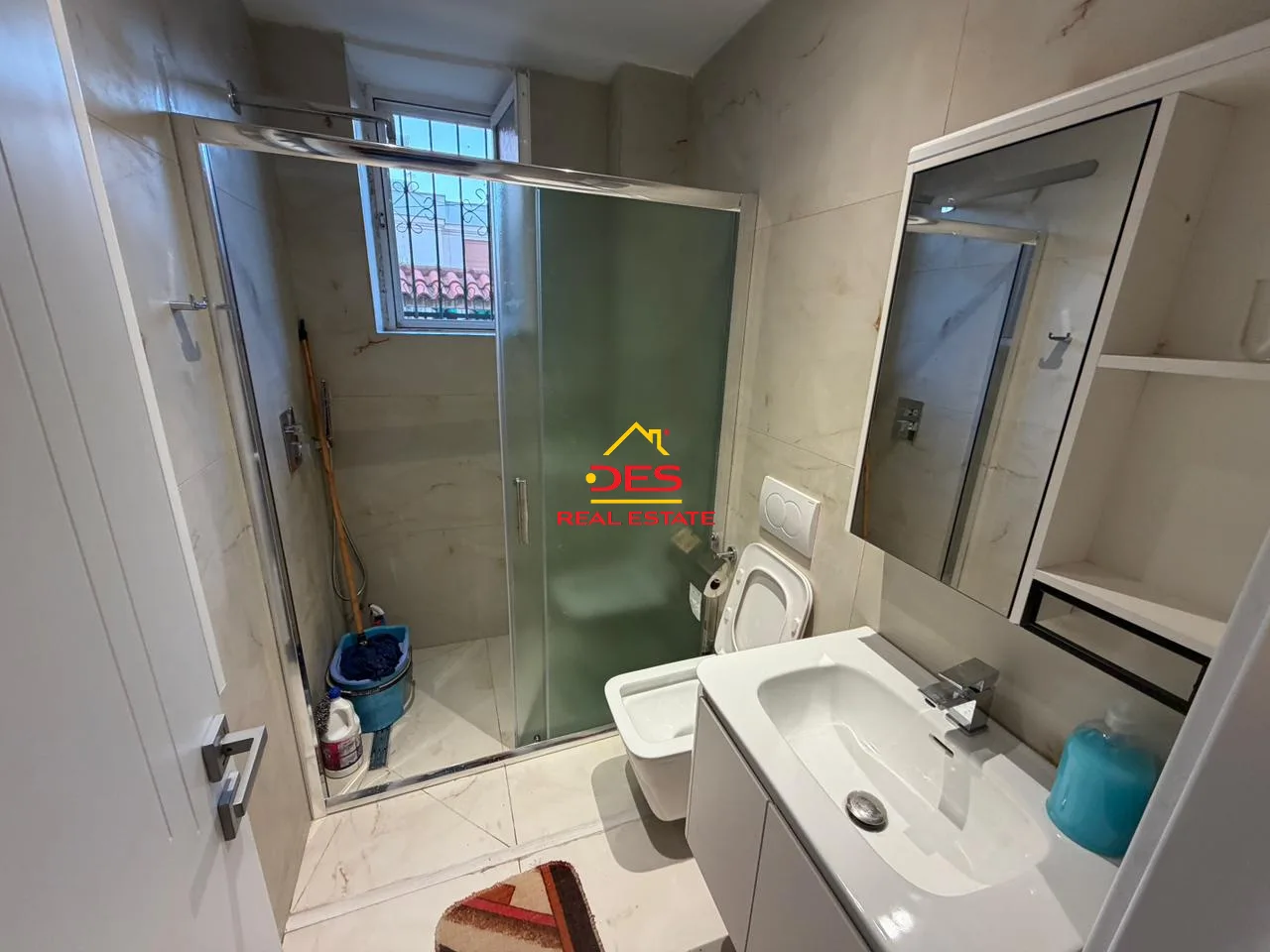 Jepet me qira apartament 1+1 në lagjen “28 nëntori”, vlorë.