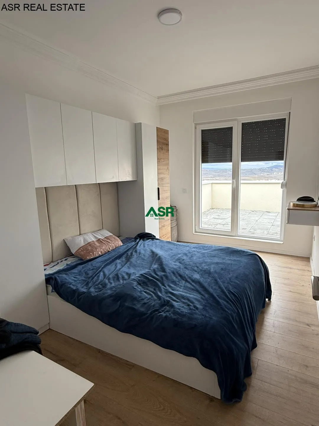Ofrohet per SHITJE banesa (penthouse) në Lagjen Arberia
