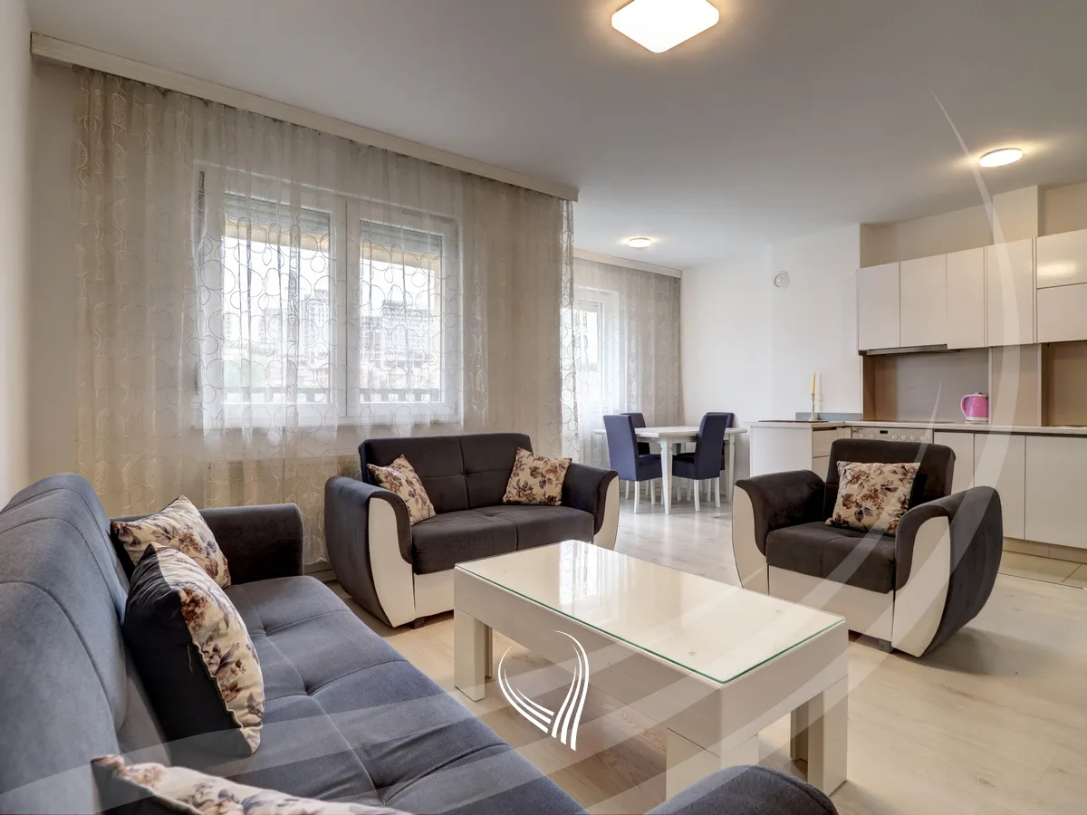 Banesë me 1 dhomë gjumi me qira në lagjen Prishtina e Re