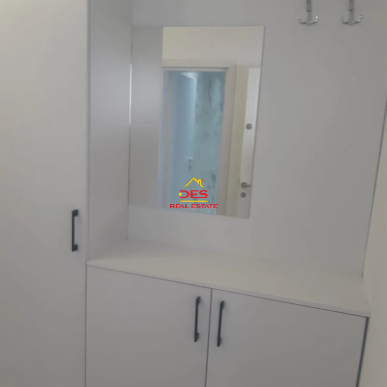 Shitet apartament 1+1, pranë rrugës bardhyl‼️