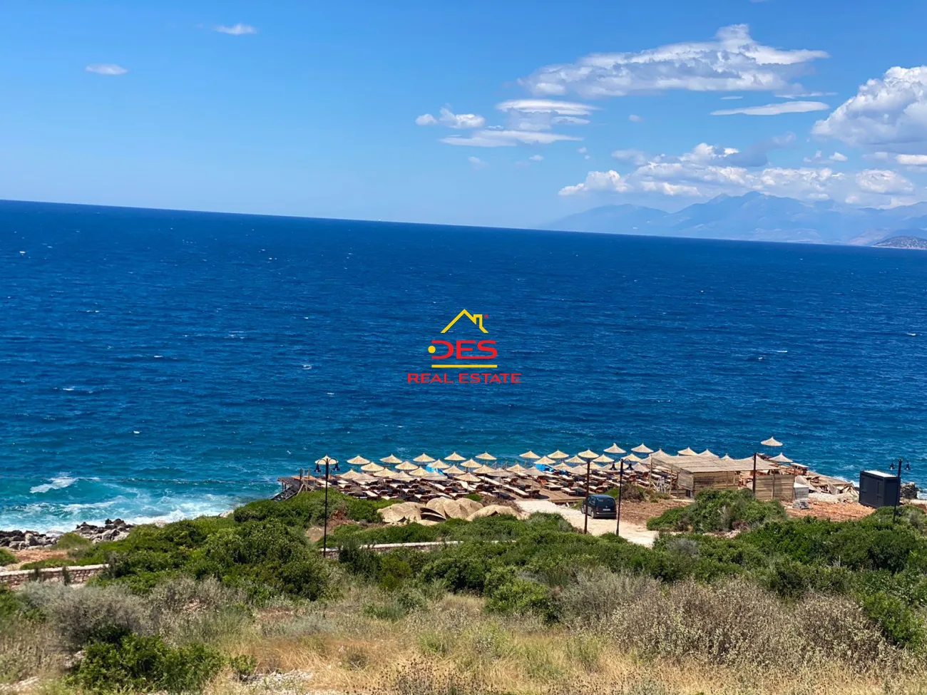 Jepet plazh beach-bar me qera në skamil