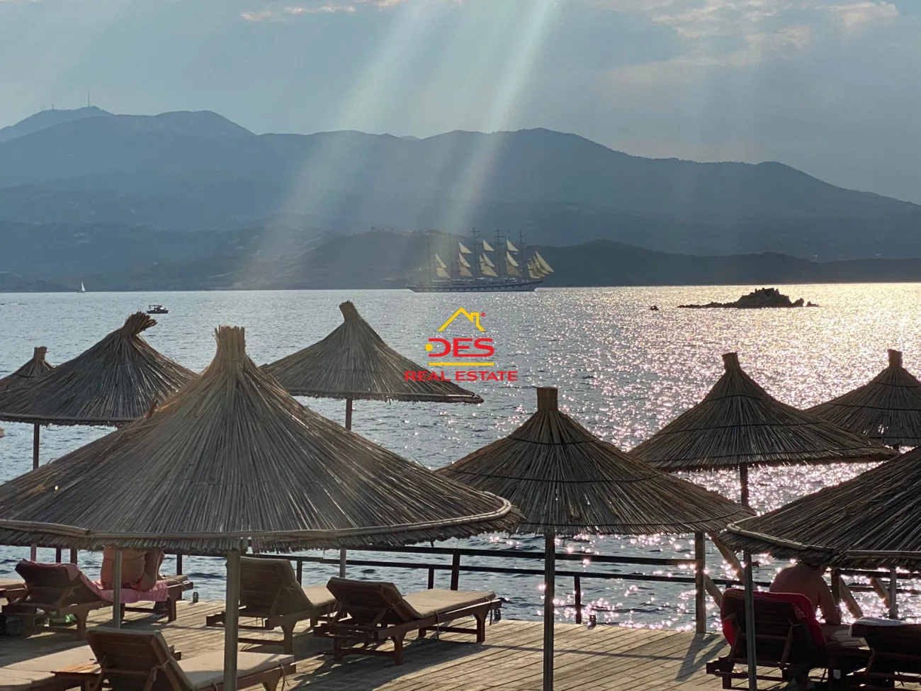 Jepet plazh beach-bar me qera në skamil