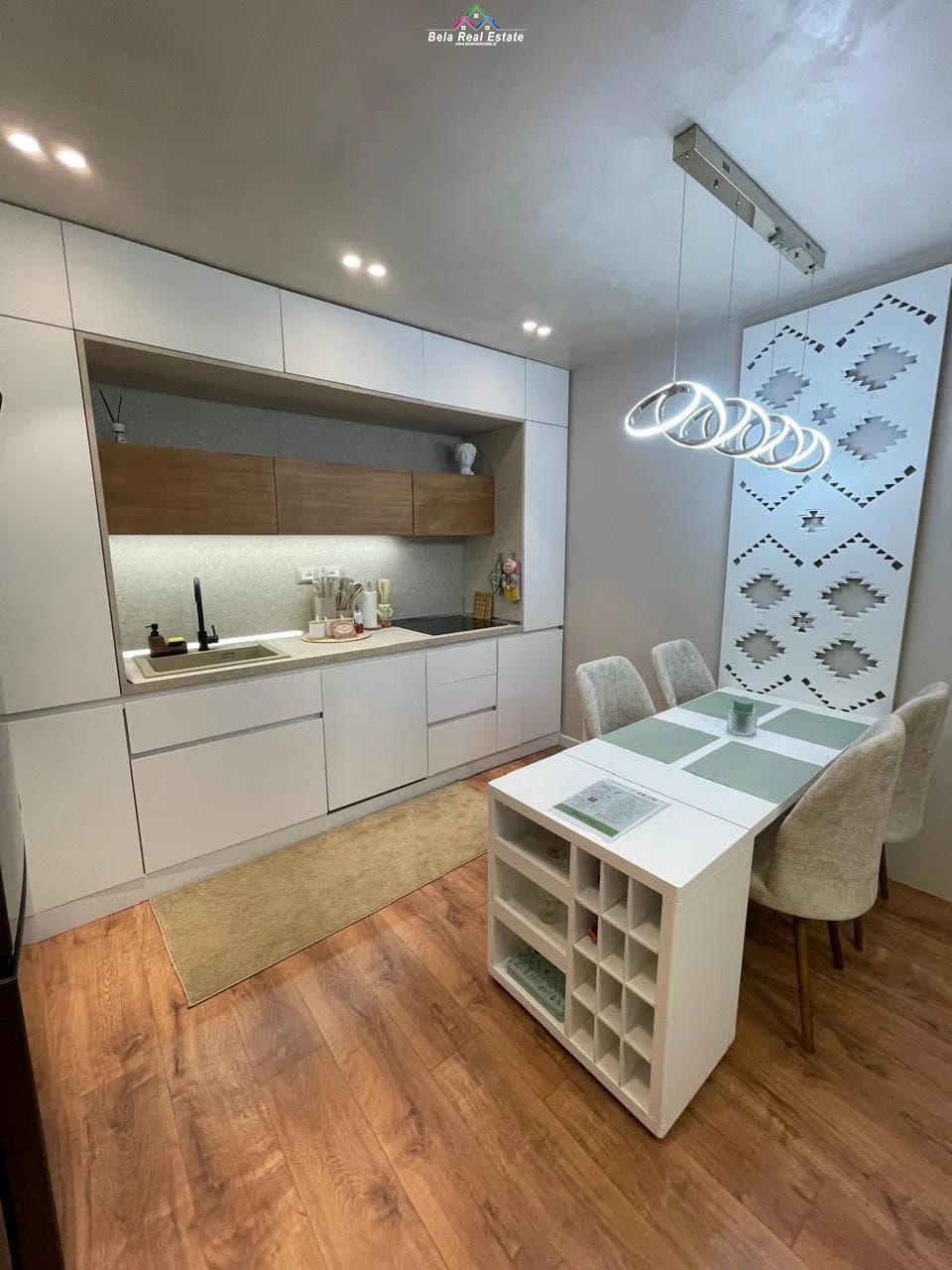 Apartament me qera 1+1 Ne Bllok (ID B210923) Tirane