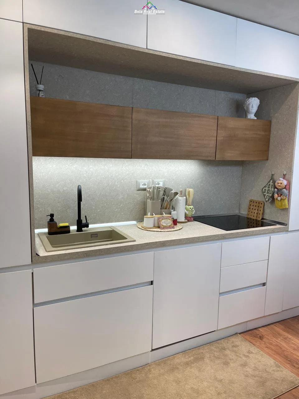 Apartament me qera 1+1 Ne Bllok (ID B210923) Tirane